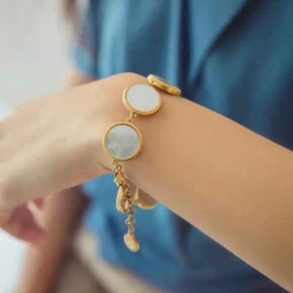 š Tory Burch Authentic Jewelry Merchandise At Awesome Prices To Buy Now & Save - Picture 13 of 13